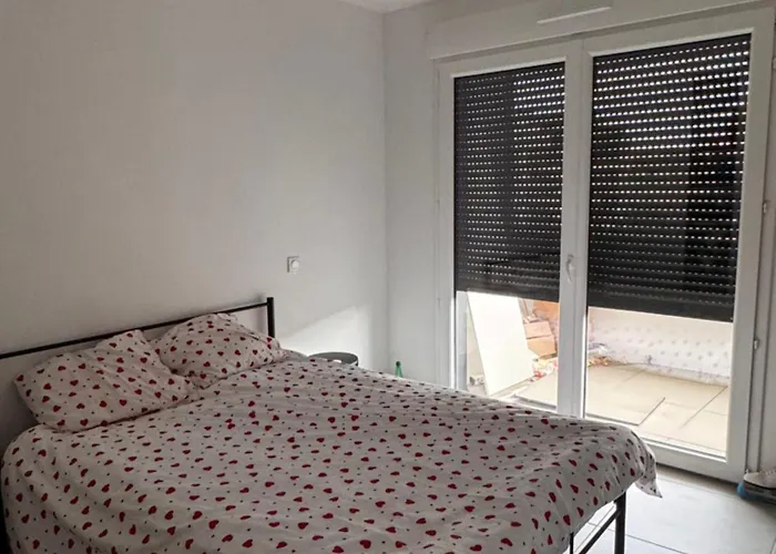 6 Personnes Cap D'agde * Agde